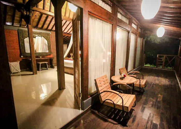 Sacred River Retreat And 4*
